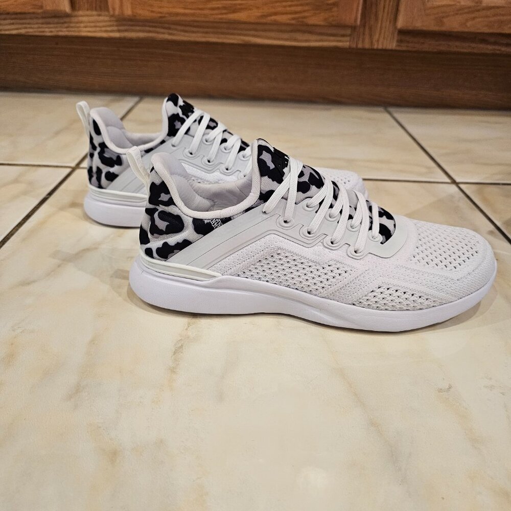 APL Women's Techloom Tracer size 7